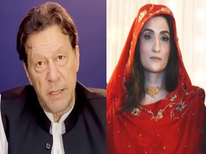 ISLAMABAD — Trouble continues to mount for former Pakistan premier and founder of Pakistan Tehreek-e-Insaf (PTI) party as he and his wife Bushra Bibi were indicted in the Toshakhana 2.0 case, on Thursday. Pakistan's National Account­ability Bureau (NAB) had alleged that the Saudi royal family gifted a Bulgari jewellery set - including a ring, bracelet, necklace and earrings - to Imran Khan's wife during her visit to the kingdom in May 2021 that was illegally retained by the former first couple instead of submitting it to the government’s Toshakhana where all such gifts to government officials are kept. It was the country's Deputy Military Secretary at that time who had informed the special investigation court that the jewellery was retained by Imran Khan's wife. On Thursday, a special court read the charges to Imran Khan and Bushra Bibi - both were present during the hearing - initiating legal proceedings into the case. Khan is currently facing multiple charges and is serving jail term in Rawalpindi's Adiala jail. However, his wife Bushra Bibi was granted bail in the infamous Iddat case and other cases. NAB maintained that Khan and Bushra Bibi had deliberately undervalued the actual price of the jewelry set. NAB revealed that Bulgari sold the necklace to a Saudi Arabian franchise on May 25, 2018 for 300,000 Euros and earrings for 80,000 Euros. The total value of the jewelry set was valued in Pakistani currency at INR 75,661,600. However, according to the investigating agency, the necklace and earrings were valued by Imran Khan and Bushra Bibi, thus incurring a loss of at least INR 35,765,800 to the national treasury. The indictment of Imran Khan and Bushra Bibi in the Toshakhana 2.0 case comes at a time when the PTI founder is facing multiple cases, including fresh ones filed against him for ordering and orchestrating the recent violent protest in Islamabad. Khan faces a tough road ahead as any confession by former ISI chief Lt. Gen. (Retd.) Faiz Hamed, who has been accused of supporting former PM and even being the mastermind behind the targeted attacks by PTI workers on military installations across the country on May 9 last year, could lead to more hearings, this time in military courts.